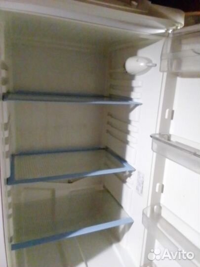 Холодильник indesit