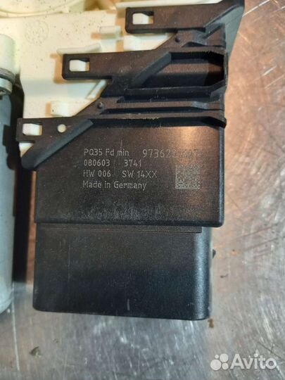 Задний мотор стеклоподъемника VW Jetta 5