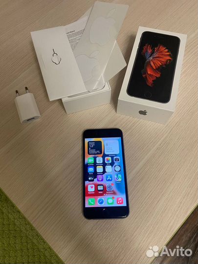iPhone 6S, 32 ГБ