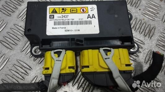 Блок управления airbag opel meriva B (UBN05OQ01)