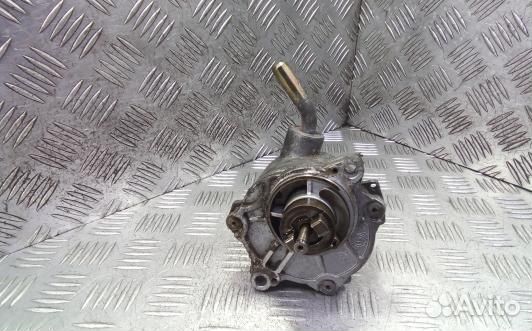 Насос вакуумный jeep grand cherokee WJ (76U15KX02)