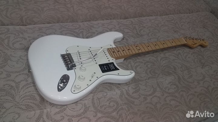 Электрогитара Fender Player Strat MN PWT 2019