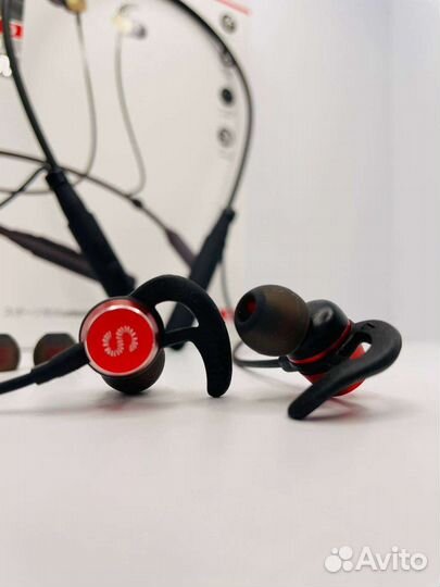 Новые спортивные беспроводные наушники