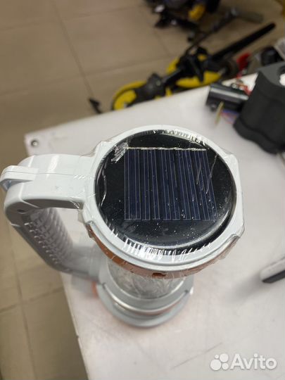 Кемпинговый фонарь на аккумуляторе