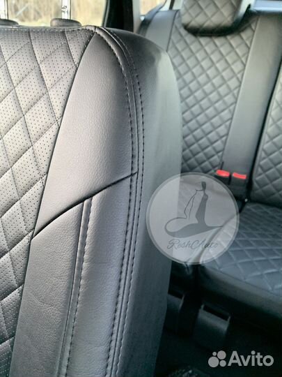 Автомобильные чехлы черный ромб