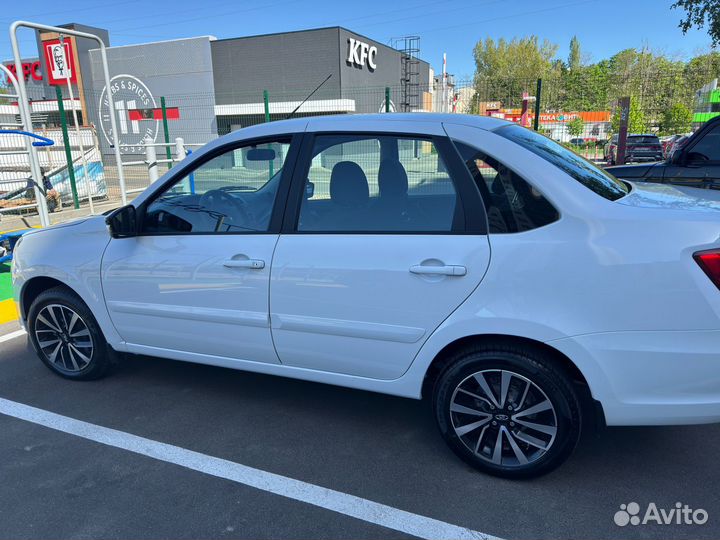 LADA Granta 1.6 МТ, 2023, 2 200 км