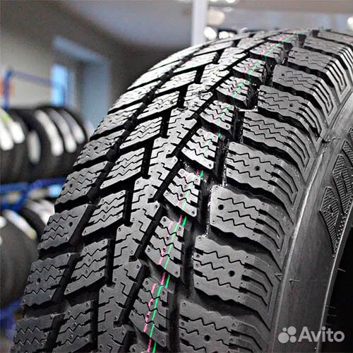 Kumho Power Grip KC11 235/75 R15 Q
