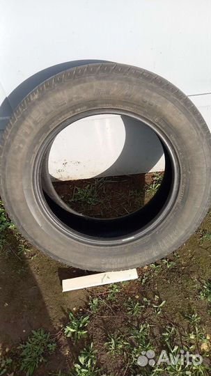 Bridgestone Dueler H/T 687 225/65 R17