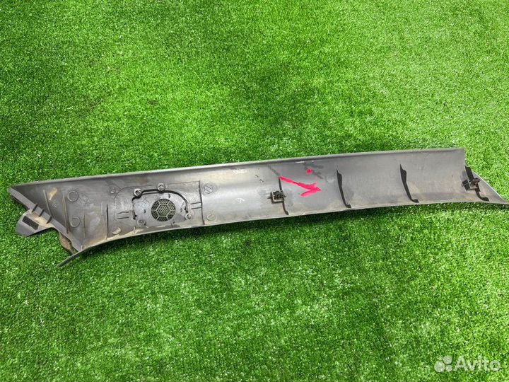 Накладка стойки передняя левая Nissan Pathfinder