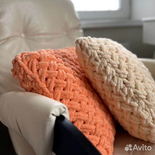 Подушки (пара) новые мягкие /интерьер