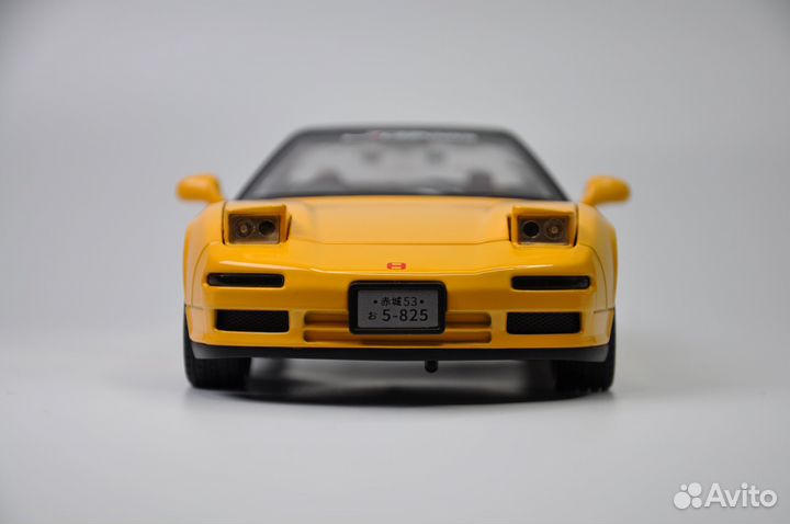 Модель авто Honda NSX NA1 Coupe 1:24 металл