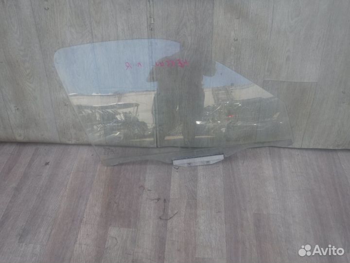 Стекло двери передней правой Daewoo Nexia 2003