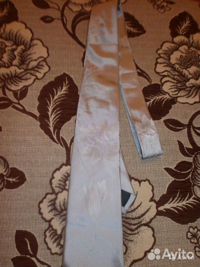 Узкий галстук Baumler