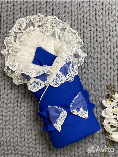 Уголок и бант на выписку