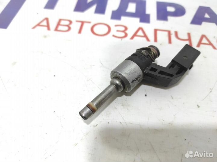 Форсунка инжекторная электрическая нижняя Volkswag