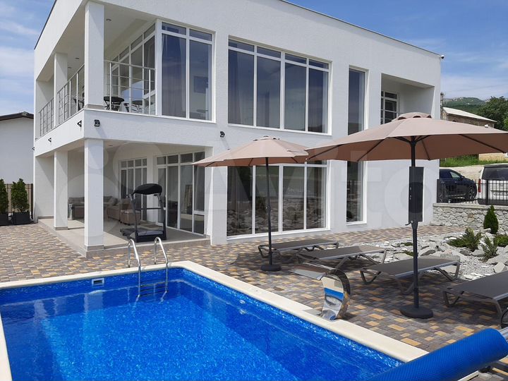 Гостиница, 800 м²