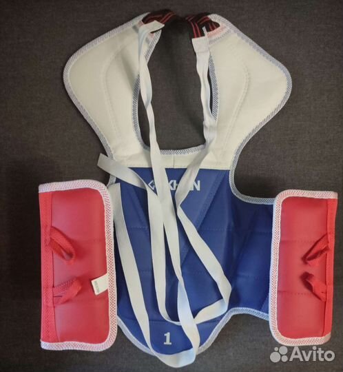 Новая Защита торса Тхэквондо Р.1