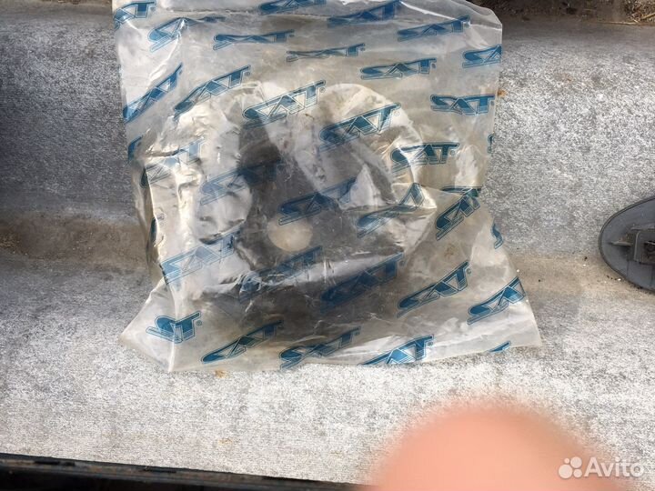 Опора передней стоики