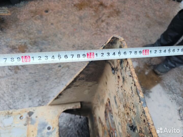 Траверса Volvo FL10