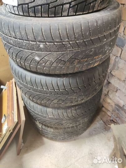 Jinyu Winter JW-51 255/50 R19