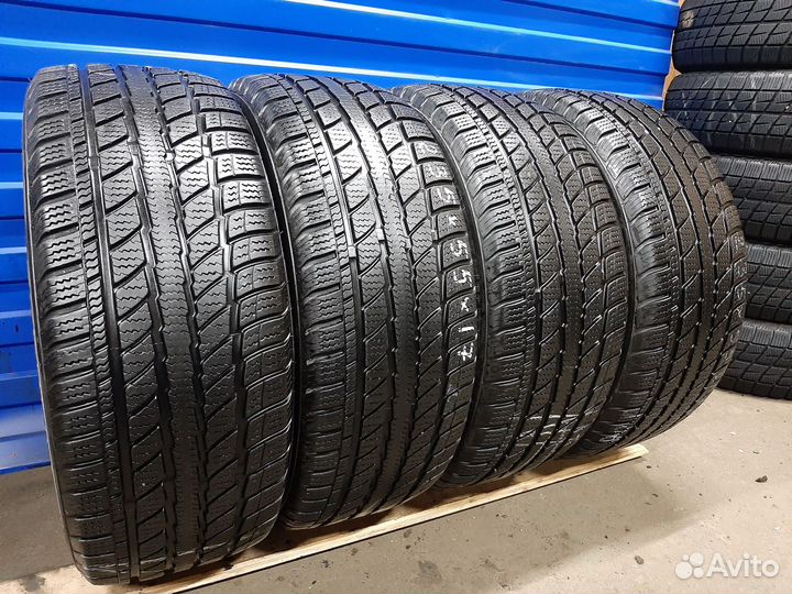GT Radial Champiro WT 235/55 R17