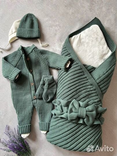 Набор на выписку из роддома для новорожденного