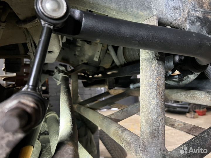 Стабилизатор передний Dodge Ram 2500