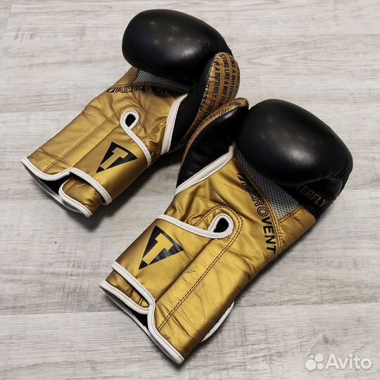 Перчатки боксёрские Title Boxing Ali Infused 16 oz