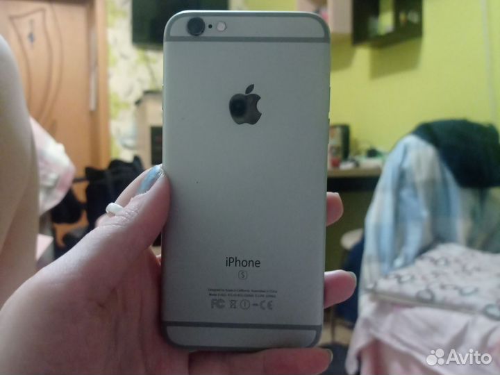 iPhone 6S, 64 ГБ