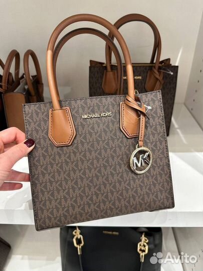 Сумка Michael Kors Mercer medium