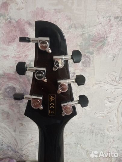 Электроакустическая гитара ibanezTCY10E-BK