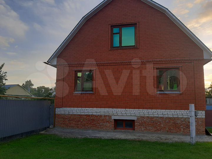 Дом 194 м² на участке 9 сот.