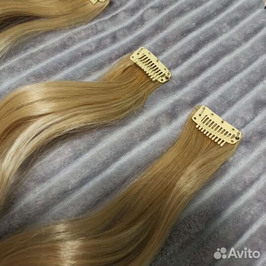 Волосы на заколках