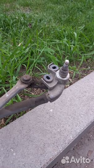 Механизм стеклоочистителя (трапеция дворников)