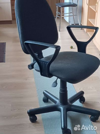 Компьютерное кресло
