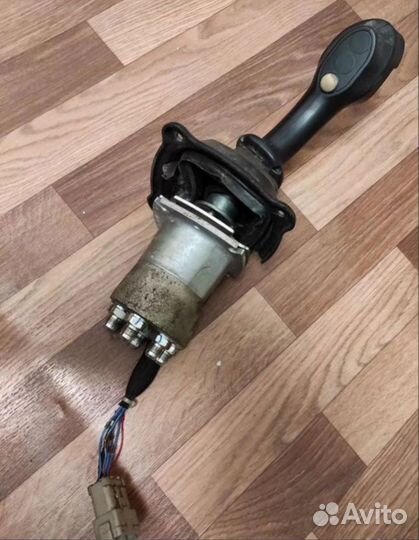 Bobcat джойстик