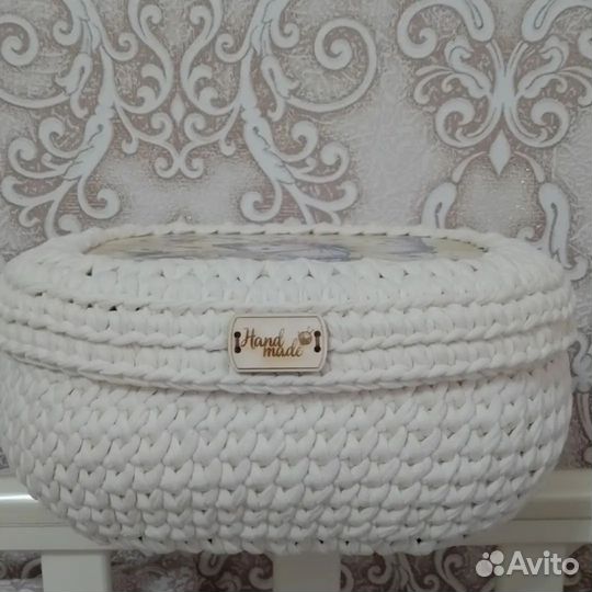 Вязаная корзина