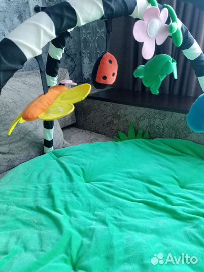 Развивающий коврик