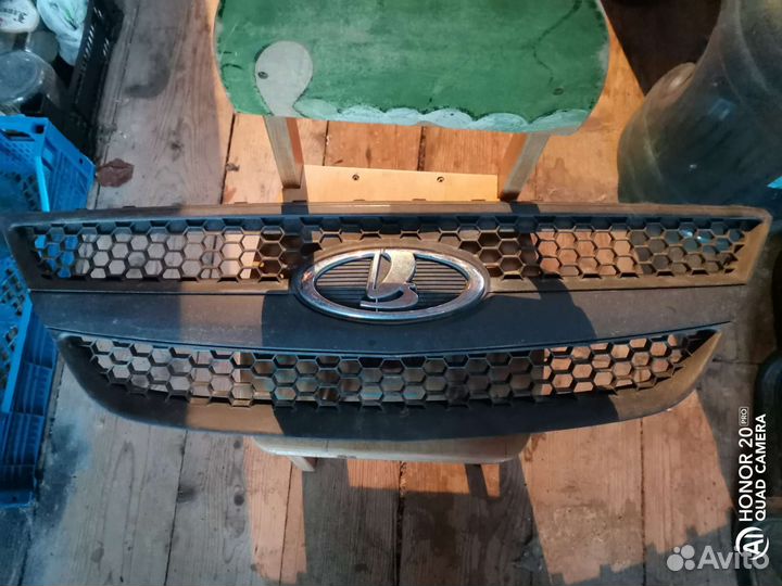 Решетка радиатора largus