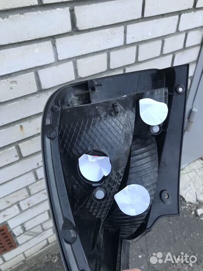 Фонарь задний Kia Rio 2 JB 09-11 хэтчбек original