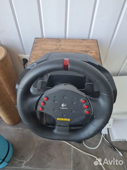 Руль logitech momo racing