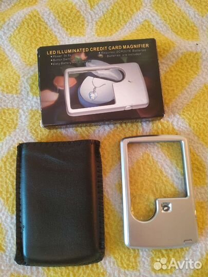 Увеличительное стекло лупа