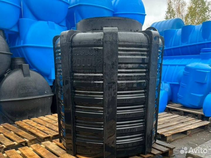 Резервуар пластиковый 2 тонны для сточных вод