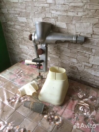 Ручная соковыжималка СССР