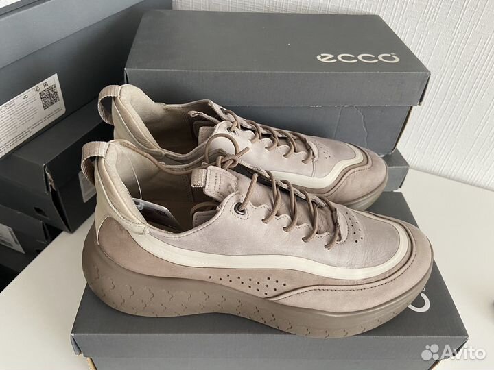 40 Кроссовки новые ecco therap M