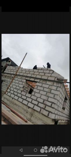 Бригада строителей