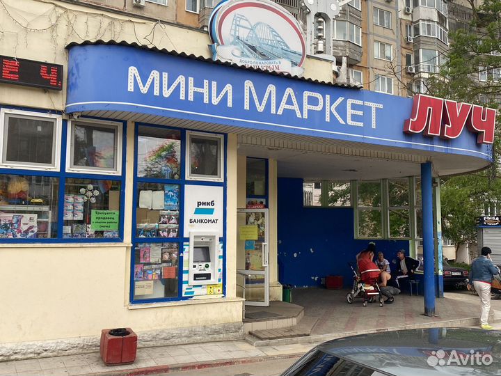 Продавец в ночную смену