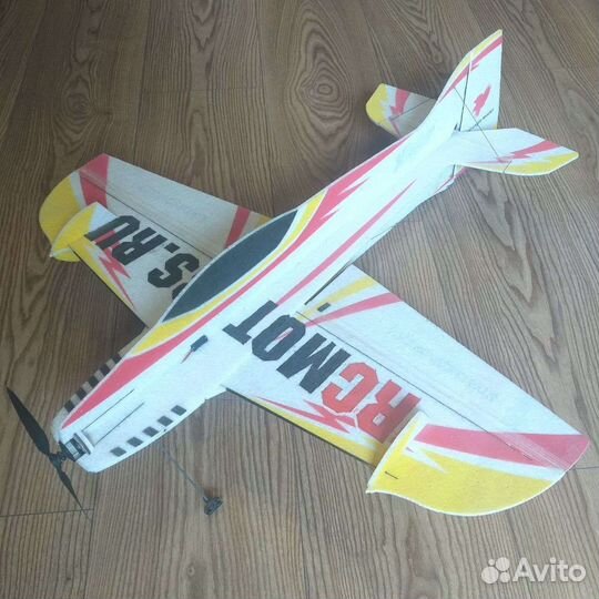 Радиоуправляемый самолет Hesper-1 3D EPP