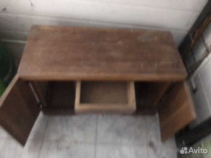 Старинная тумба под зеркало