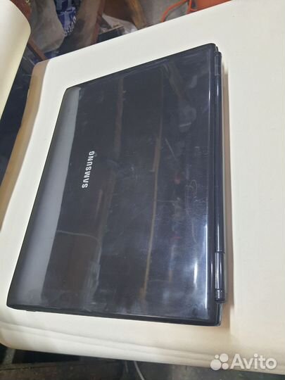 Ноутбук samsung